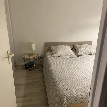 Appartement Une Chambre *