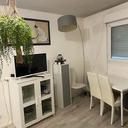 Appartement Une Chambre Διαμέρισμα *