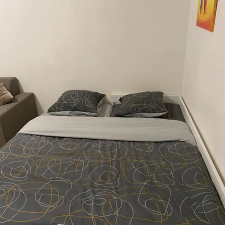 Appartement Une Chambre Апартаменты *